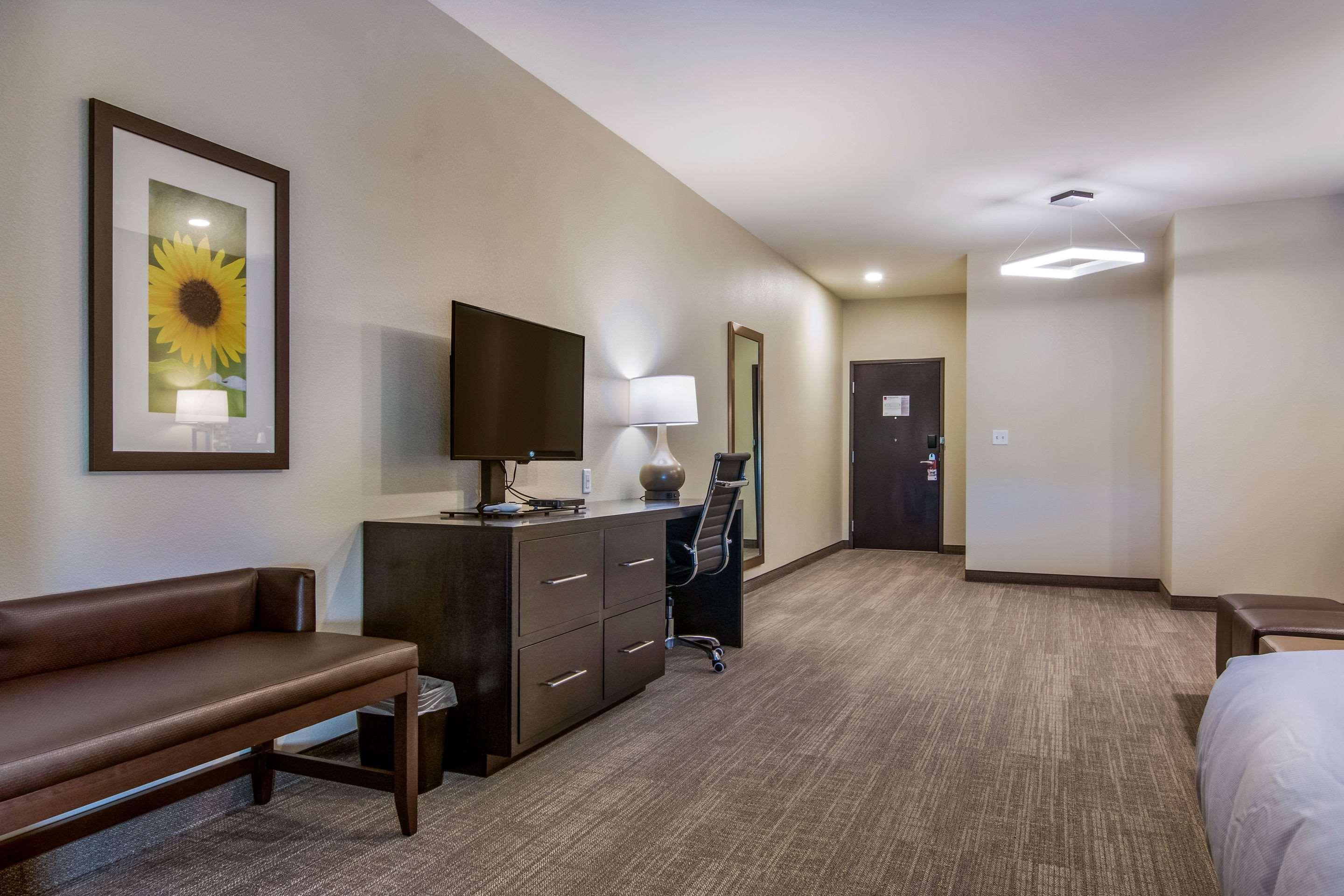 Comfort Suites Wooster Near University Campus Экстерьер фото
