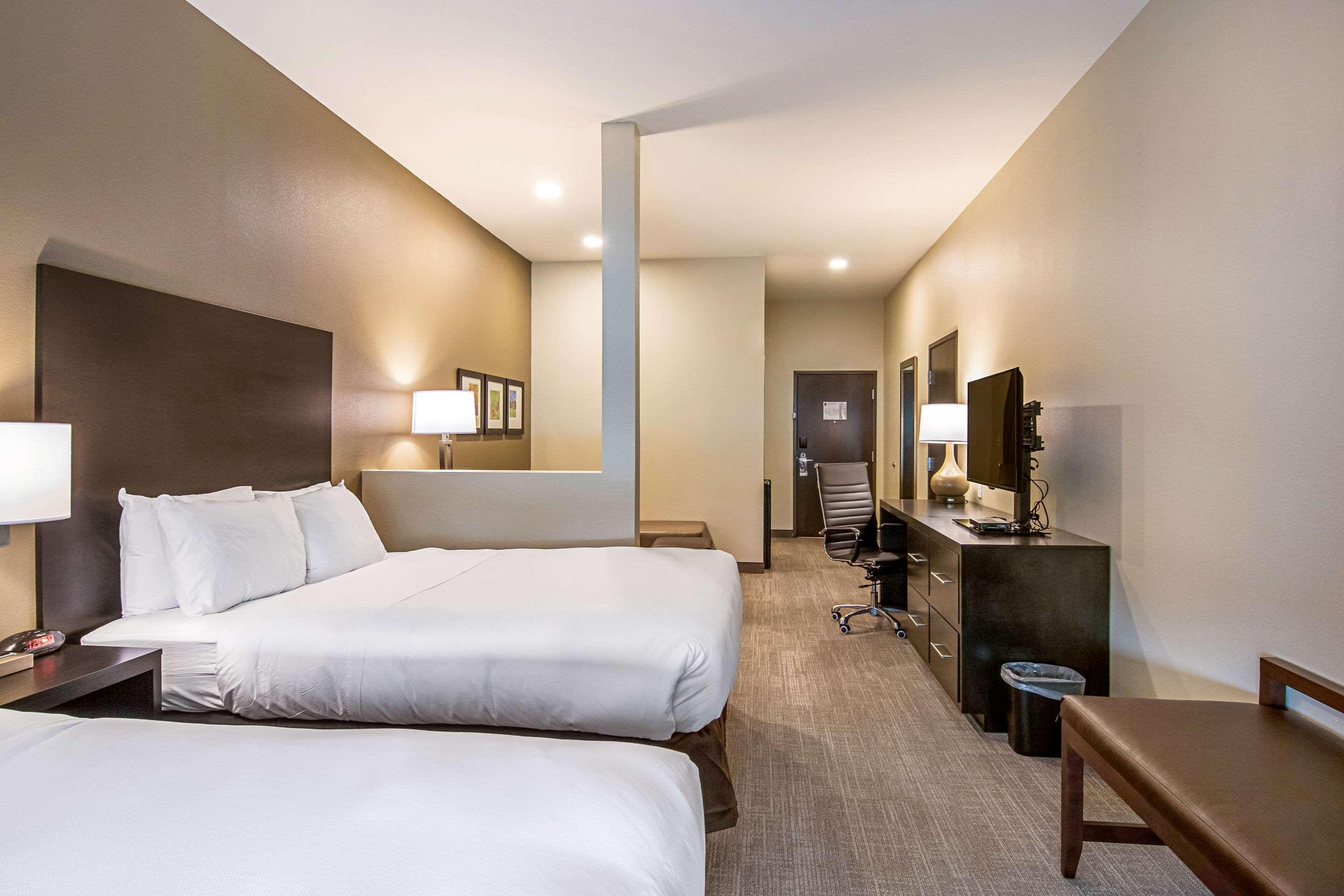Comfort Suites Wooster Near University Campus Экстерьер фото